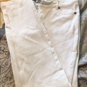White Timing Jeggings